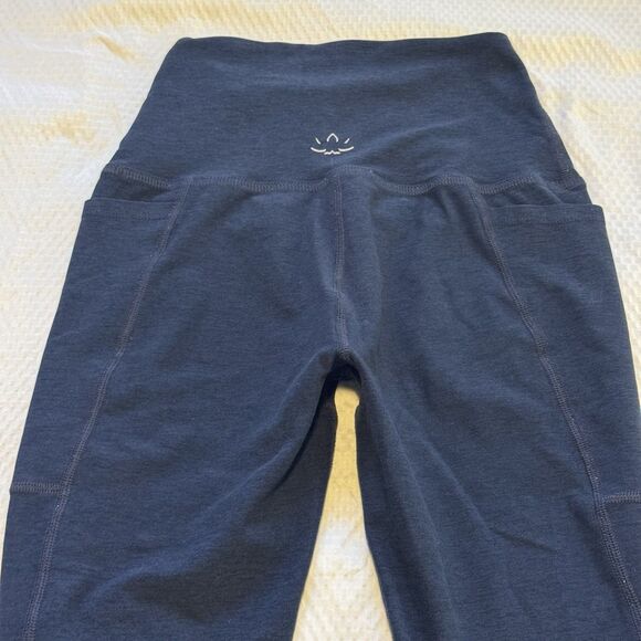 Beyond Yoga Spacedye Out Of Pocket High Waisted Midi Leggings Nocturnal Navy XS - Picture 4 of 8